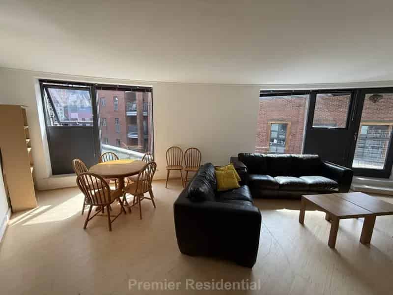 2 Bedroom Furnished Apartment Manchester City Centre