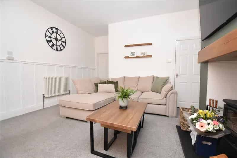 One Bedroom Mid Terraced House in Tingley