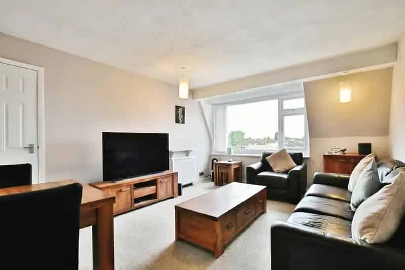 2 Bedroom Flat for Sale Heaton Moor Cheshire SK4