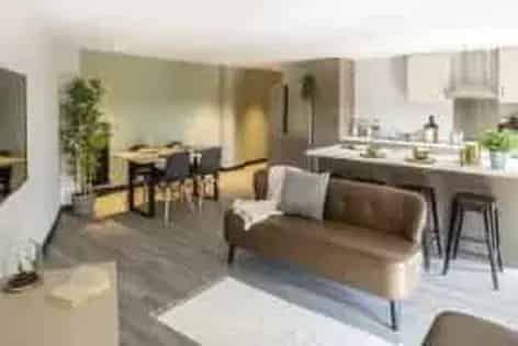1 Room 65m² Flat Cardiff Studio Apartment Floors 23-24