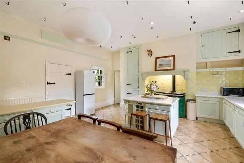 7 Bed House for Sale with Tennis Court and Party Barn