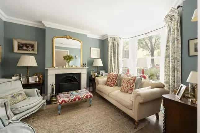 5-6 Bedroom Family House for Sale in Chelsea SW10