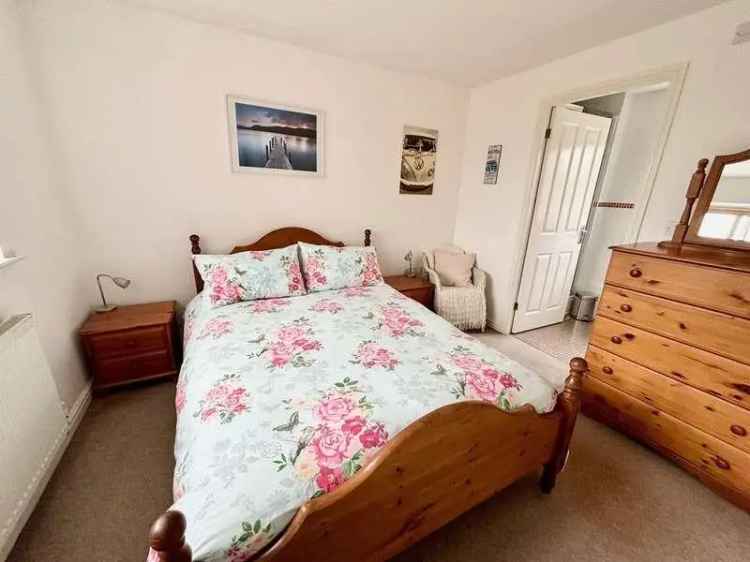 4 Bed Detached House for Sale