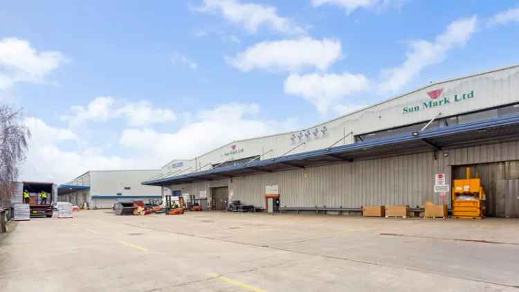 Industrial For Rent in London, England