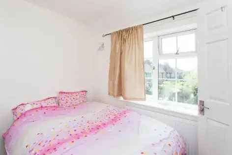 5 Rooms 31 m² London Property