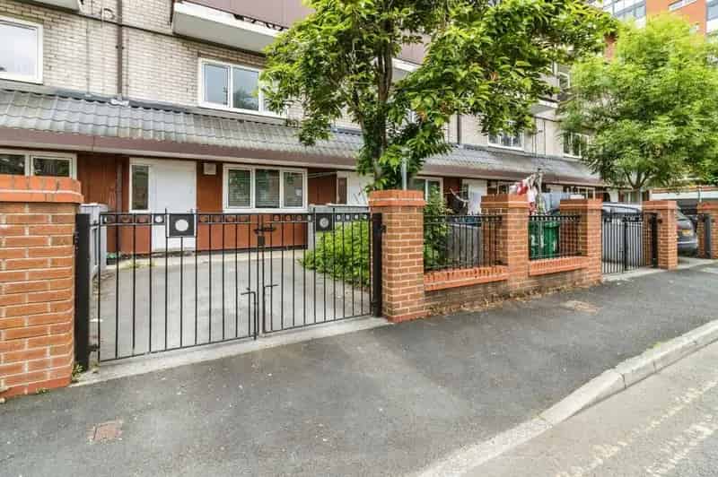 2 Bedroom Furnished House Manchester City Centre Near Oxford Road