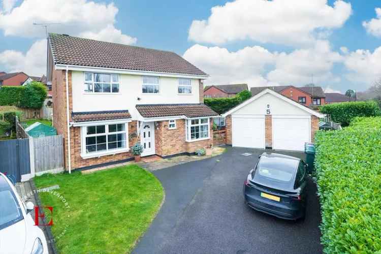 4 bedroom detached house for sale