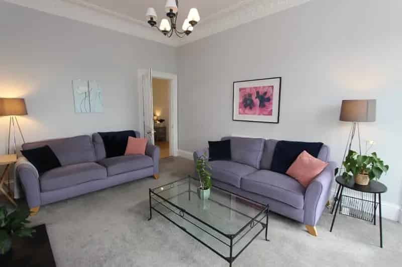 2 Bedroom Flat House to Rent