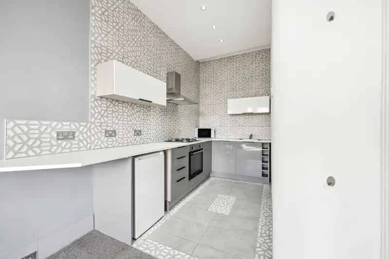 One Bedroom Tenement Apartment Near Mount Florida Rail Station Glasgow