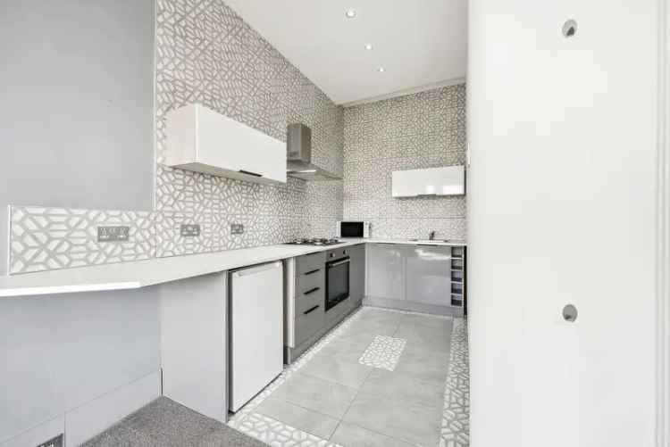 One Bedroom Tenement Apartment Near Mount Florida Rail Station Glasgow