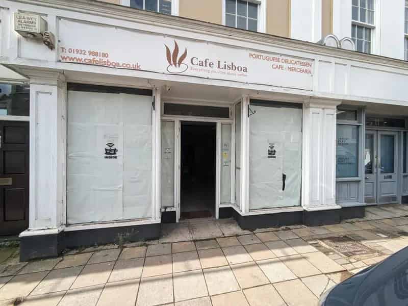 Chertsey Retail Unit For Sale