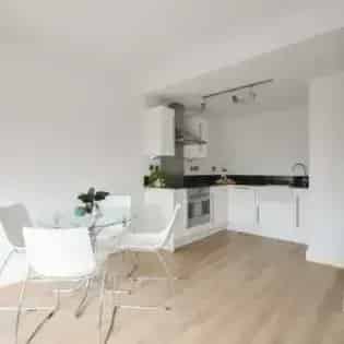2 Bed 2 Bath Ancoats Apartment July 2025