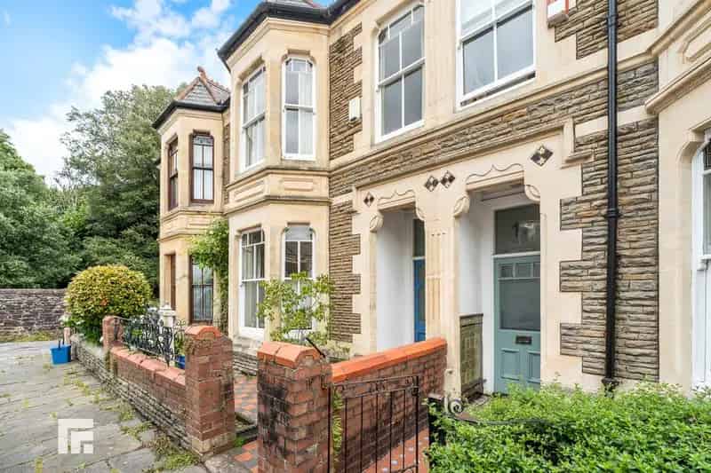 4 Bedroom Terraced House for Sale in Cardiff