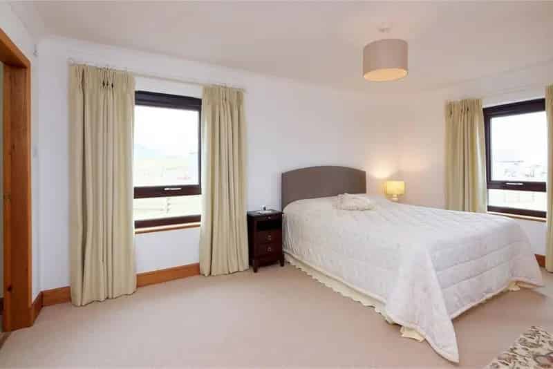 4 Bed Detached Bungalow with 2 Reception Rooms and Modern Enhancements