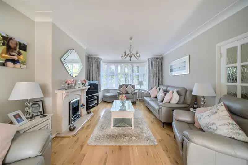 3 Bedroom Family Home for Sale Salmon Street