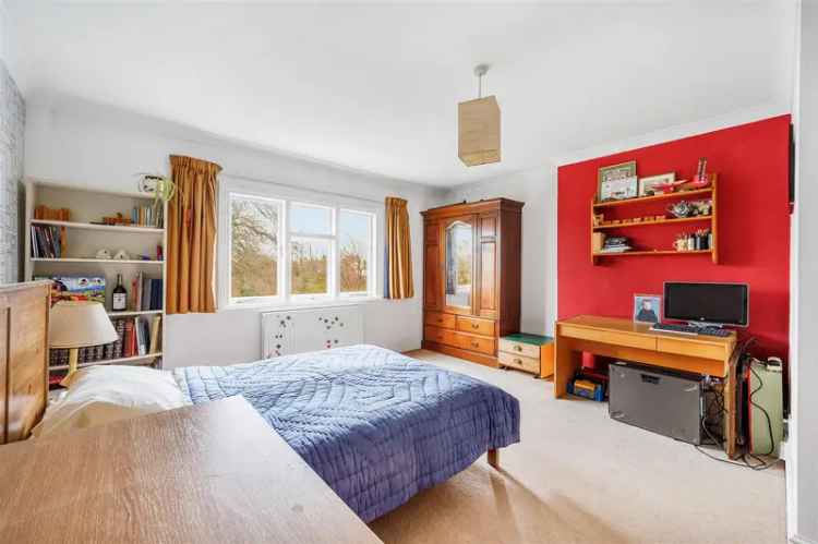 6 Bedroom Semi Detached House to Rent Acton