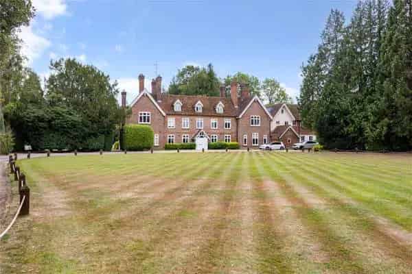 Coopers Green Lane, Hatfield, Hertfordshire, AL10 9BP | Property for sale | Savills