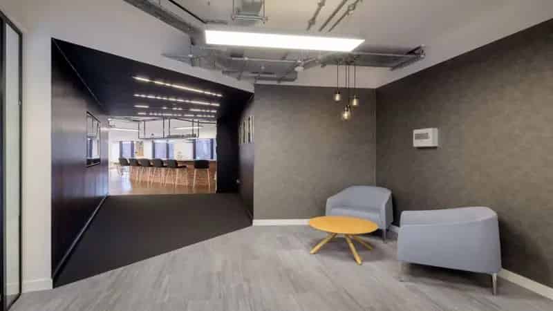 Fully Fitted Office Suite Reading - 2964 sq ft