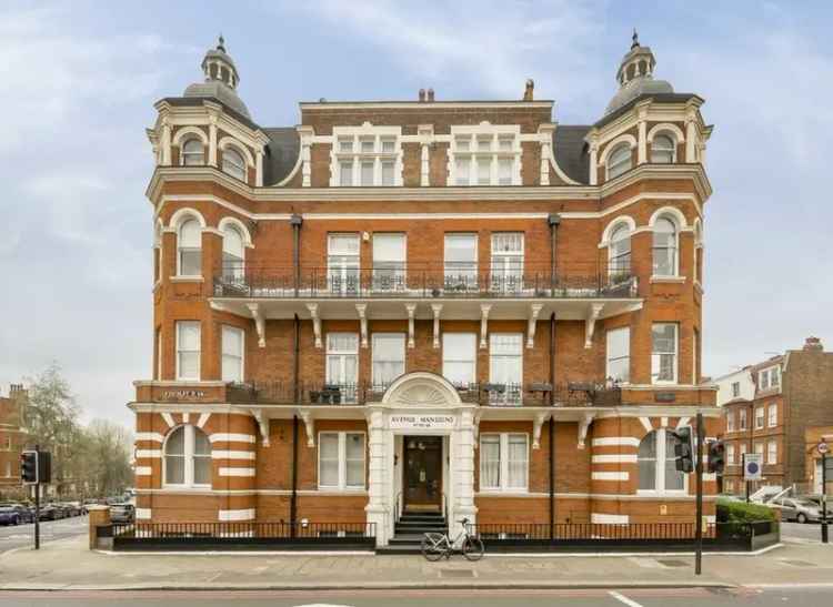  For Sale in Finchley Road, London, England