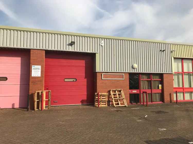 Modern Warehouse Unit To Let - 4 Parking Spaces, Roller Shutter Door