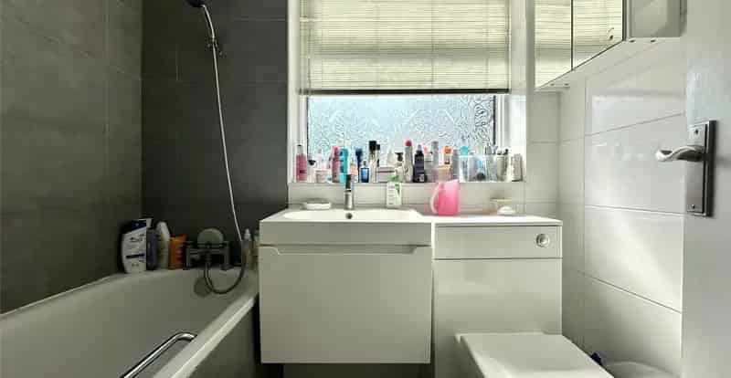 2 Bedroom House For Sale Near Amenities