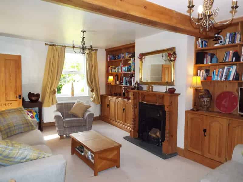 3 Bedroom Semi-Detached Cottage with Stunning Rural Views