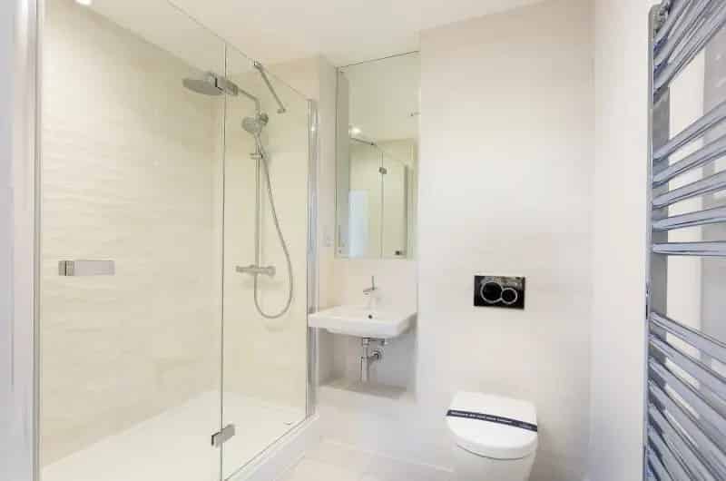 2 Bedroom Apartment River Avon View