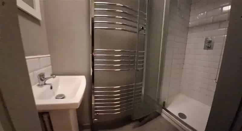 5 Bedroom Furnished House Near Swansea City Centre - Zero Deposit Available