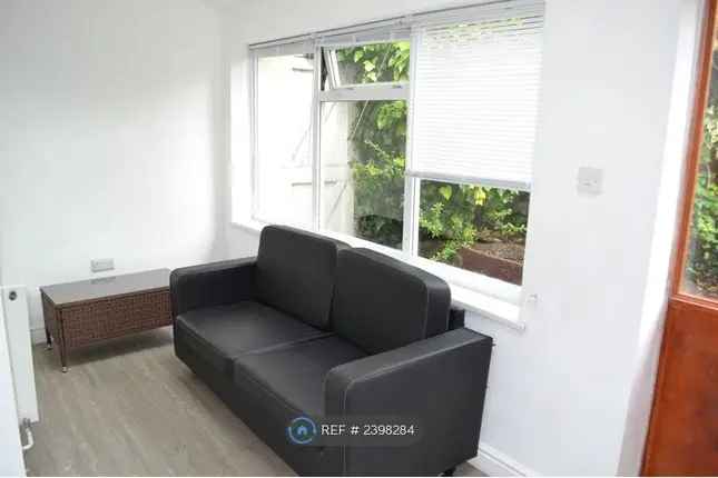 End Terrace House to Rent Bristol BS5