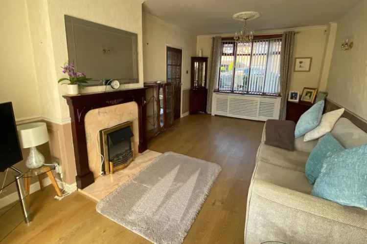 3 Bedroom Mid Terrace House Leasehold