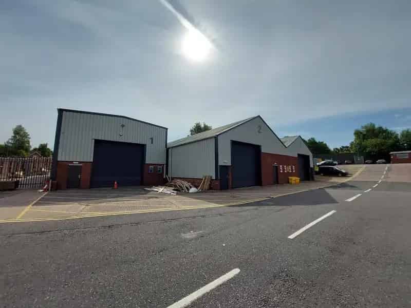 Industrial Units To Let 14196 sq ft