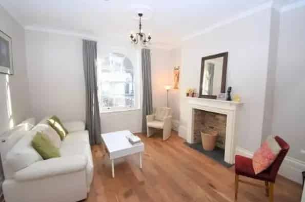 3 Bedroom Maisonette for Sale Offord Road Islington Share of Freehold