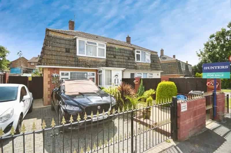 3 Bedroom Semi-Detached House For Sale
