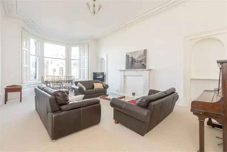 5 Bed Flat - Second Floor with 1 Reception Room