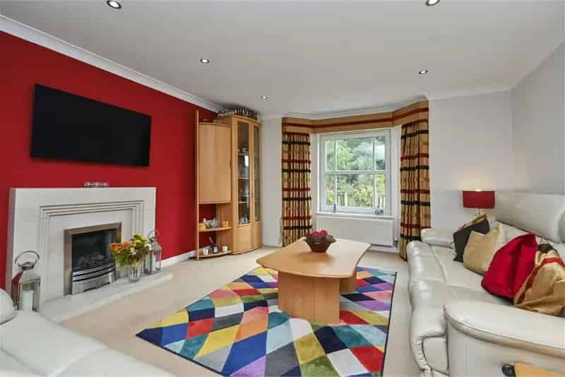 5 Bed Detached House with 2 Reception Rooms Near Penicuik