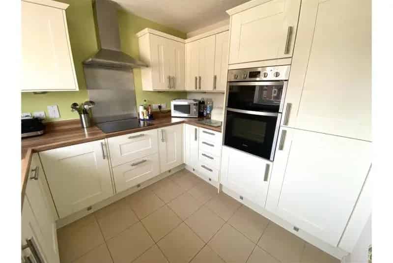 3 Bed Semi-Detached House for Sale in Dorrington, Shropshire