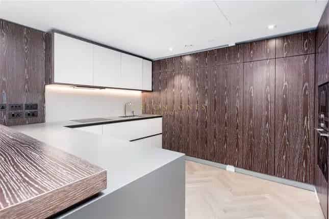 Luxury 2-Bedroom Apartment Battersea Power Station