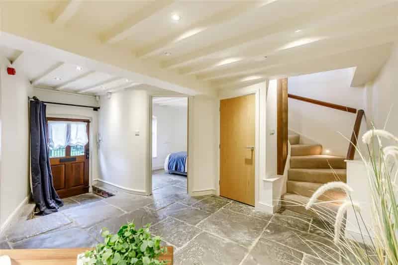 3 Bedroom Triplex Apartment for Sale Leamington Spa