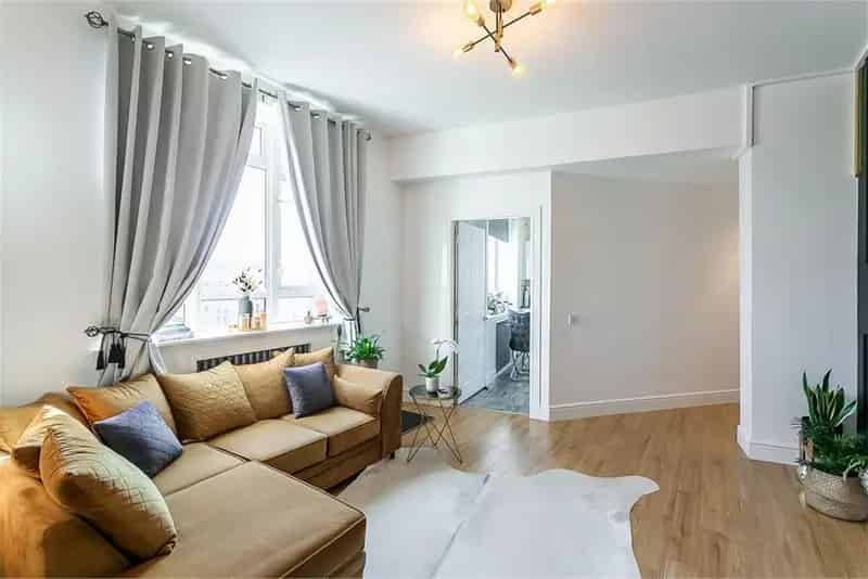 4 Bed Flat Seventh Floor City Skyline Views