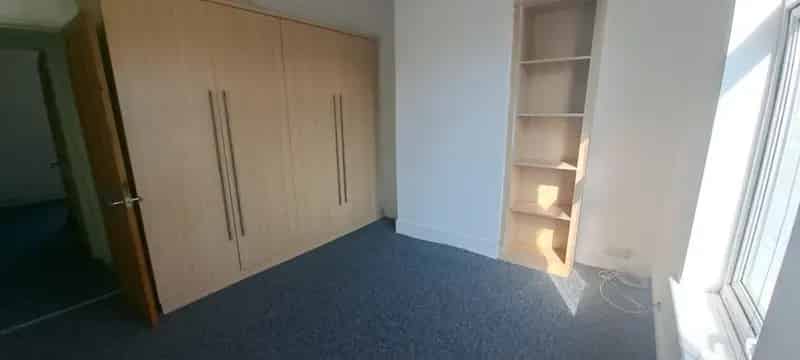 2 Bedroom House To Let - 2 Reception Rooms - Available Now