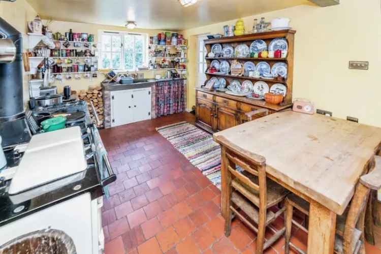 Beautiful Cottage Style Home with Character Royston