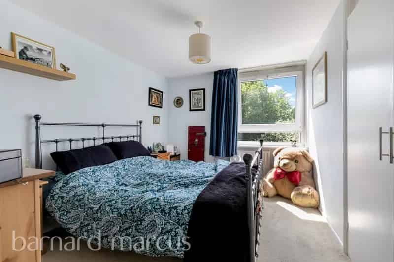 2 Double Bedroom Apartment Garratt Park Views Earlsfield