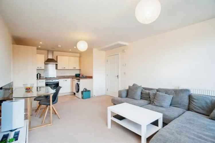 Two Bedroom Town Centre Apartment with Allocated Parking