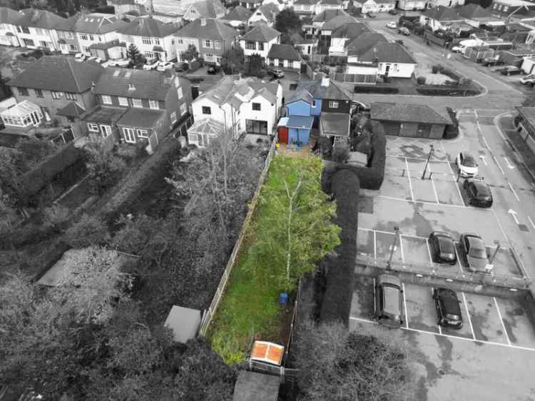 3 Bedroom Semi-Detached House for Sale Near Brentwood