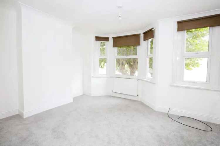 4 Bedroom Mid Terrace House to Rent London E6