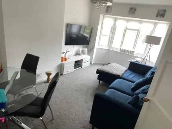 First Floor Maisonette Near Beckenham Train Station Large Garden