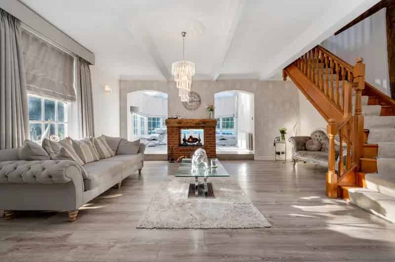 6 Bedroom Detached House with Annexe Watnall Nottinghamshire