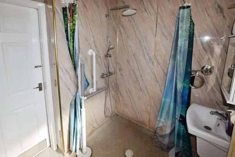 2 Bed Detached Bungalow For Sale Near Beach
