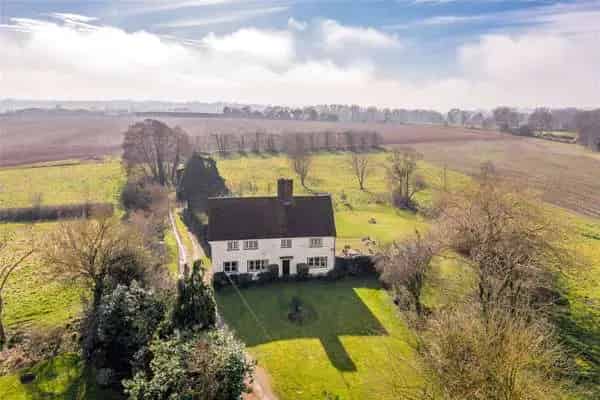 Blackmoor Farmhouse Grade II Listed Property with 2 Acres