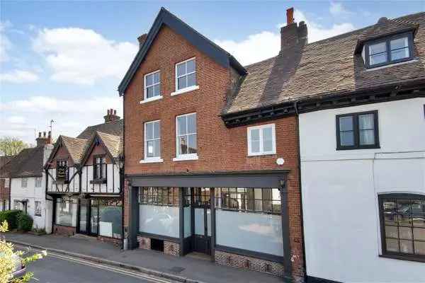 Victorian Townhouse with Modern Finishes Grade II Listed